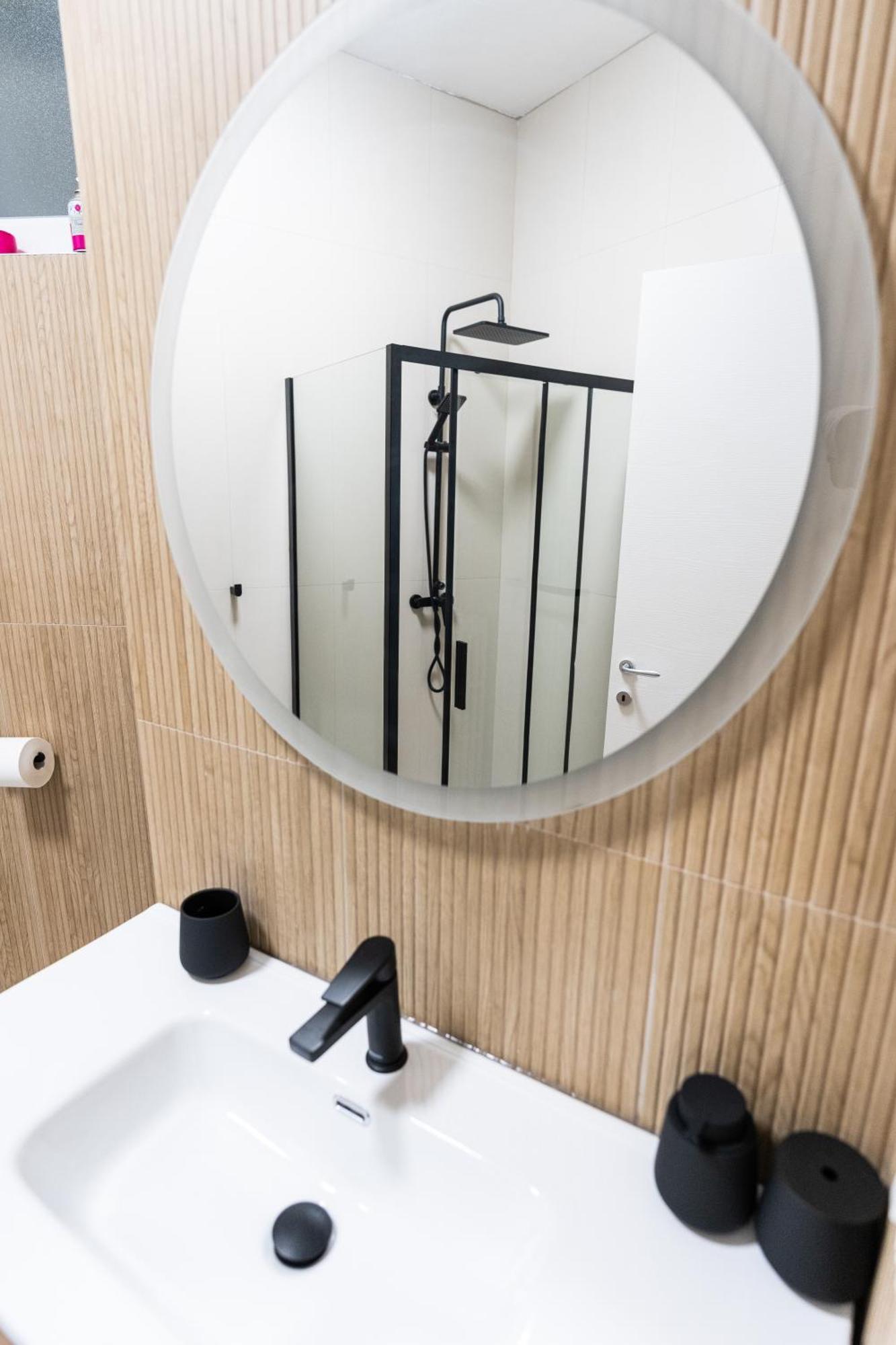 Escape - 2 Bedrooms Verona