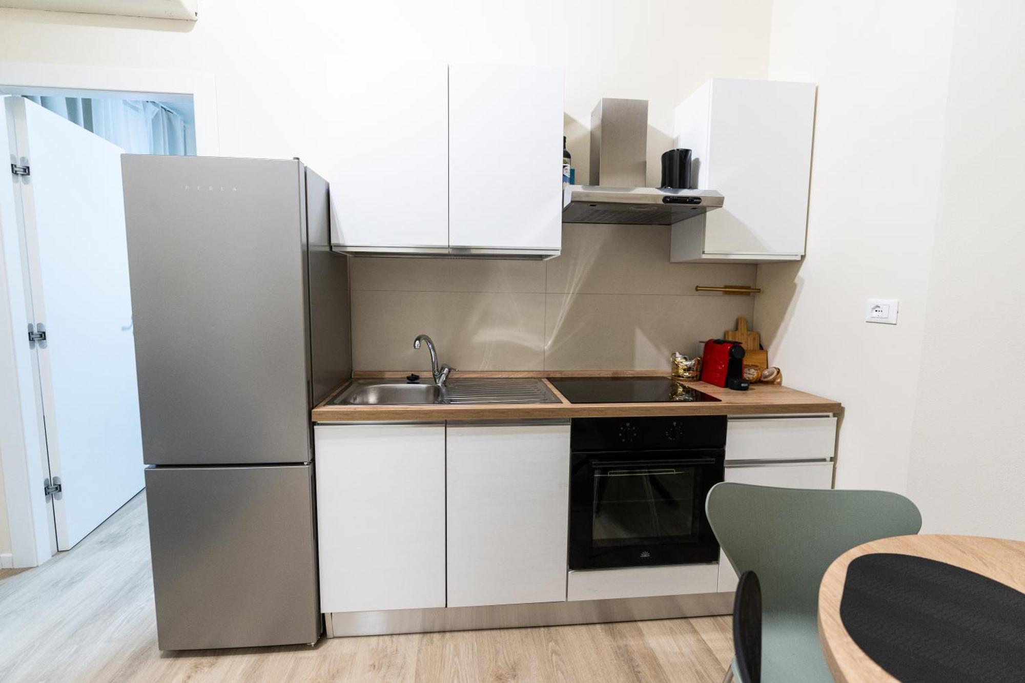 Apartment Escape - 2 Bedrooms *